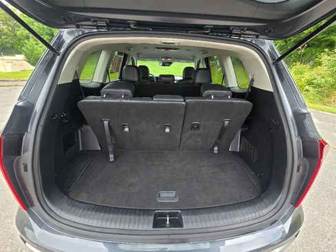 Used 2023 Kia Telluride LX AWD/4WD image 21