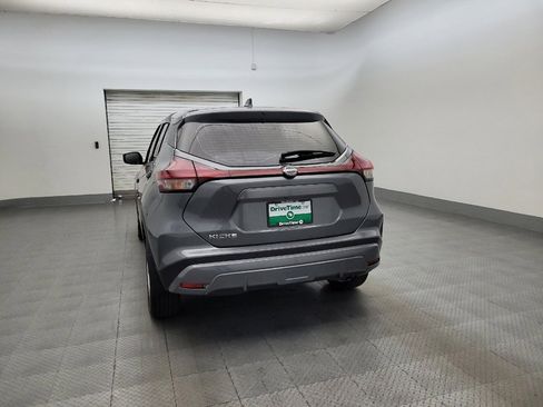 Used 2023 Nissan Kicks S image 6