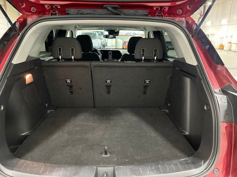 Used 2025 Chevrolet TrailBlazer LT image 16