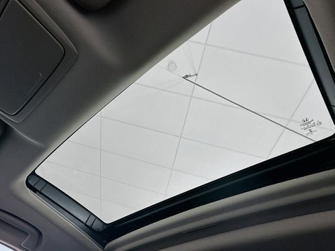 Used 2021 Honda Accord EX image 24