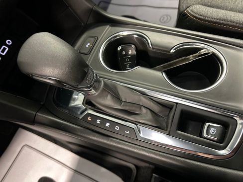 Used 2024 Chevrolet Equinox LT image 19