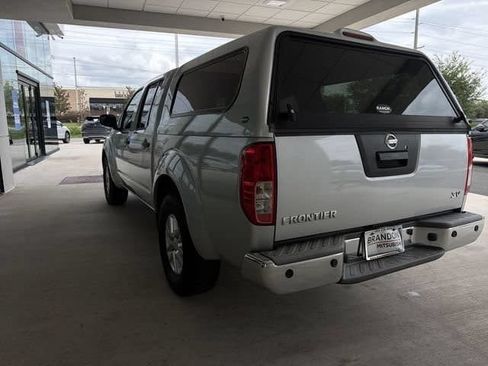Used 2016 Nissan Frontier SV w/ SV Value Truck Package RWD image 13