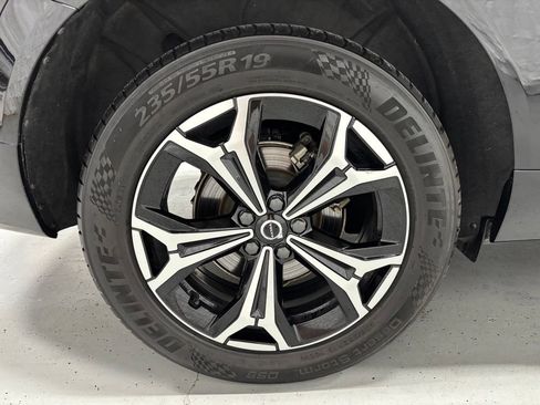 Used 2022 Volvo XC60 B5 Momentum w/ Climate Package AWD/4WD image 60