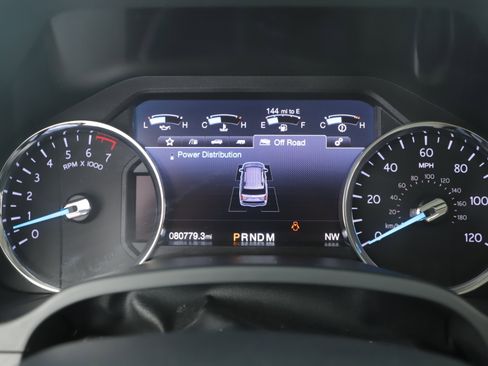 Used 2019 Ford Expedition Platinum image 18