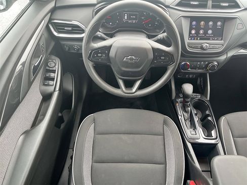 Used 2023 Chevrolet TrailBlazer LT image 21