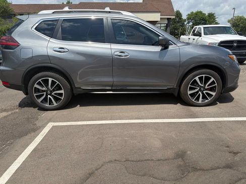 Used 2020 Nissan Rogue SV AWD/4WD image 4