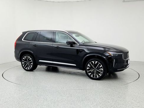 New 2026 Volvo XC90 B5 Plus image 3