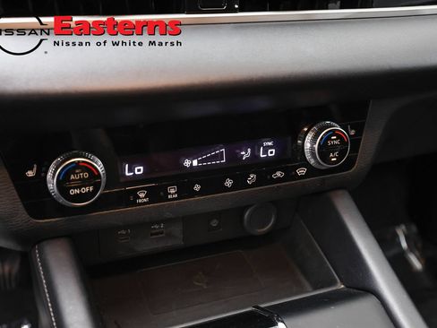 Used 2024 Mitsubishi Outlander SE AWD/4WD image 19