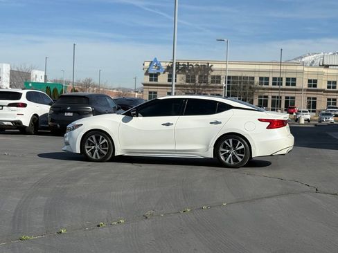 Used 2017 Nissan Maxima Platinum image 7