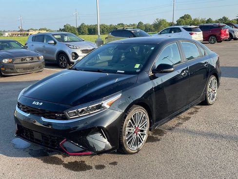 Used 2023 Kia Forte GT w/ GT2 Package FWD image 3