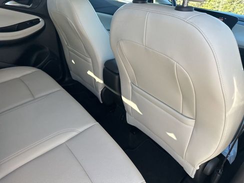 Used 2024 Buick Encore GX Sport Touring image 34