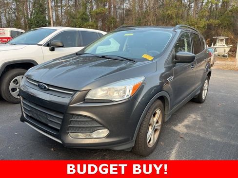 Used 2015 Ford Escape SE w/ Equipment Group 201A image 2