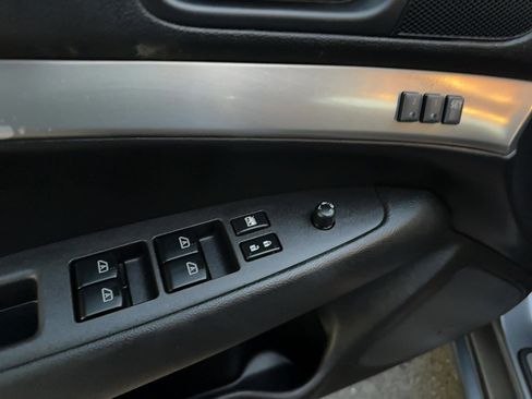 Used 2010 INFINITI G37 x Sedan w/ Premium Pkg image 15
