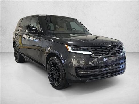 New 2026 Land Rover Range Rover Long Wheelbase SE image 3