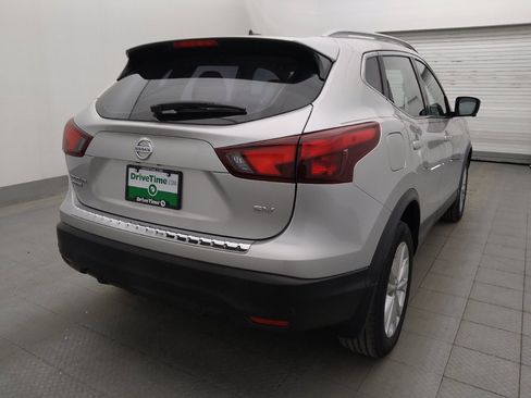 Used 2019 Nissan Rogue Sport SV w/ Technology Package FWD image 9