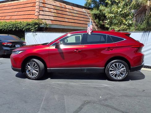 Certified 2022 Toyota Venza Limited w/ Advanced Technology Package AWD/4WD image 3