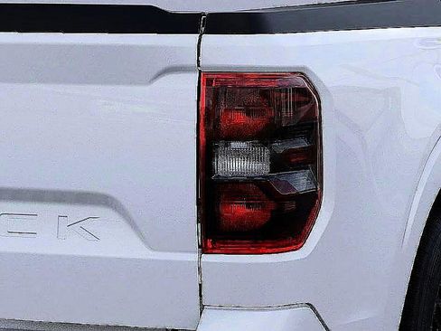 New 2026 Ford Maverick Lobo AWD/4WD image 22