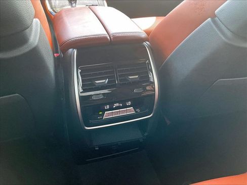 Used 2021 BMW X5 M50i AWD/4WD image 25