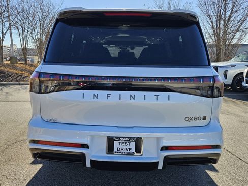 New 2026 INFINITI QX80 Autograph w/ Premium Cargo Package AWD/4WD image 5