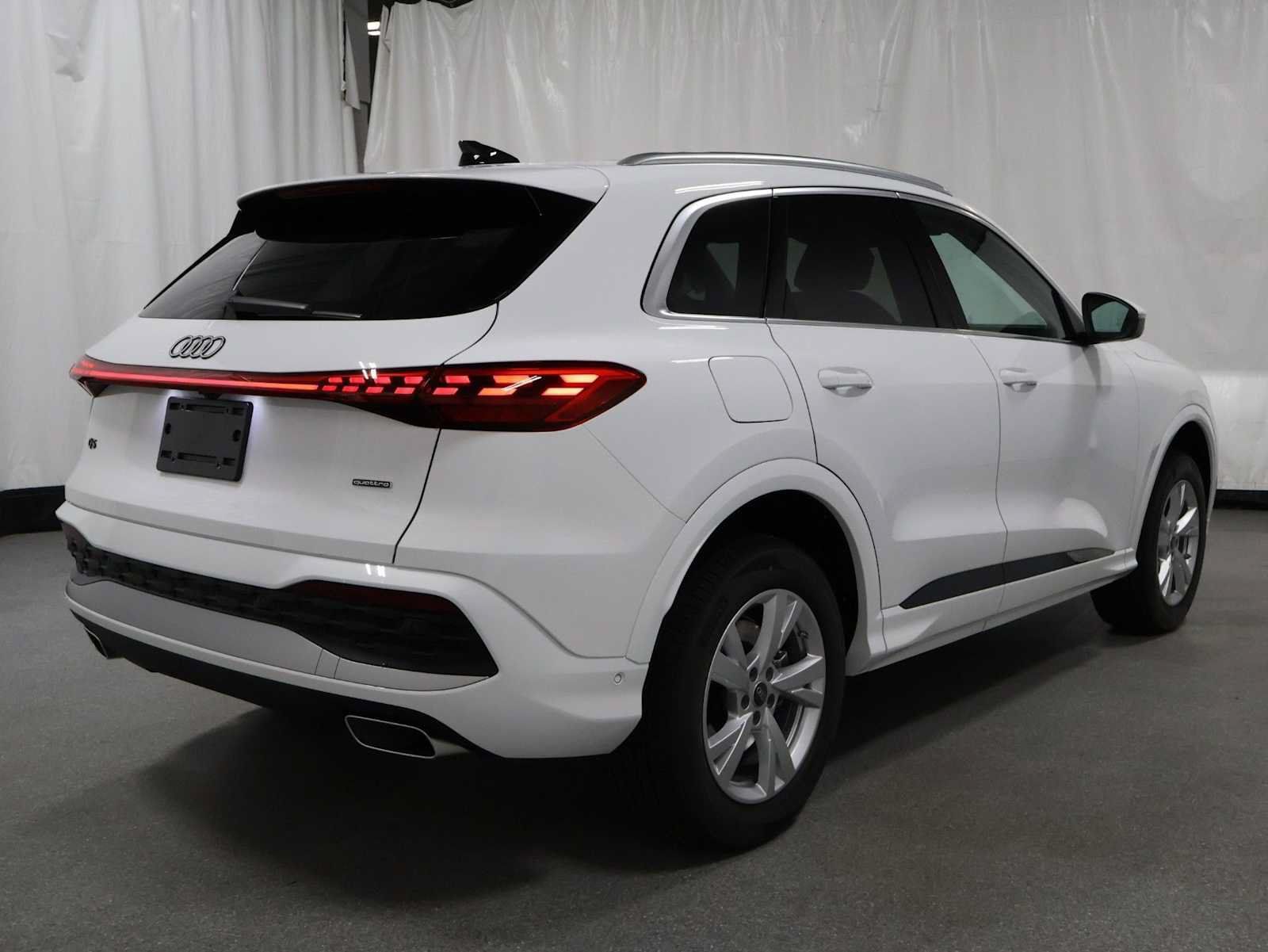New 2026 Audi Q5 Premium AWD/4WD image 9