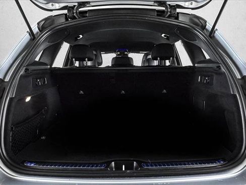 Certified 2025 Mercedes-Benz GLC 300 4MATIC image 6