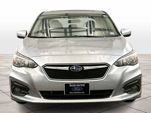 Used 2019 Subaru Impreza 2.0i Premium image 3