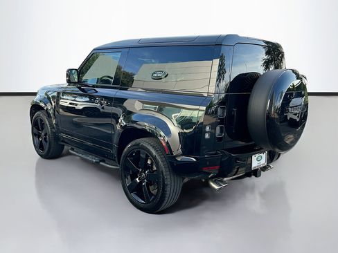New 2025 Land Rover Defender 90 V8 image 3