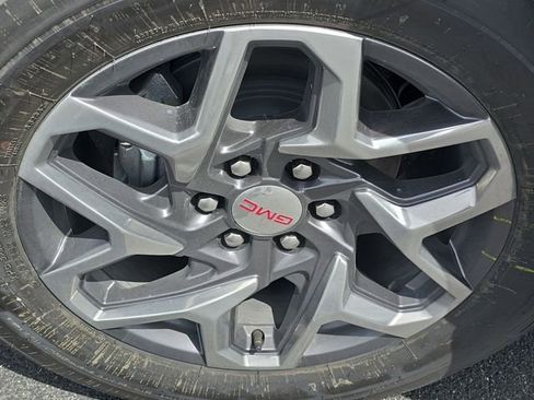 New 2025 GMC Sierra 1500 SLT w/ SLT Convenience Package image 33