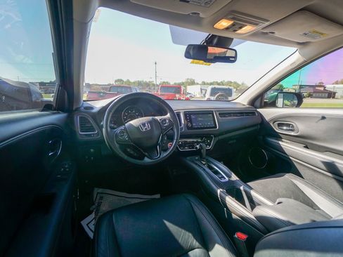 Used 2022 Honda HR-V EX-L image 11