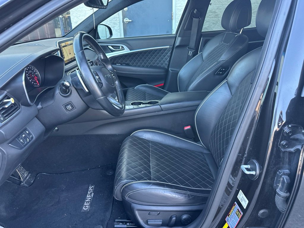 Used 2019 Genesis G70 2.0T Advanced w/ Sport Package AWD/4WD image 10