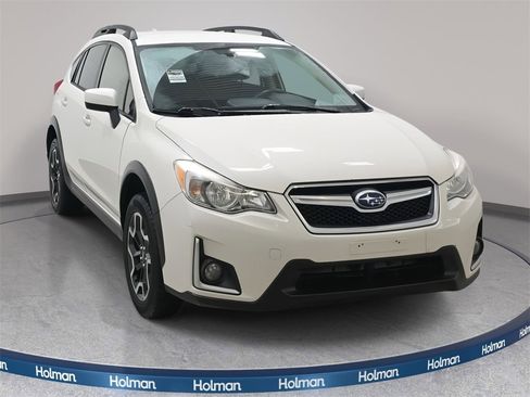 Used 2016 Subaru Crosstrek 2.0i Premium image 4