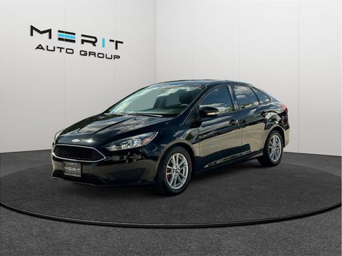 Used 2016 Ford Focus SE FWD image 4