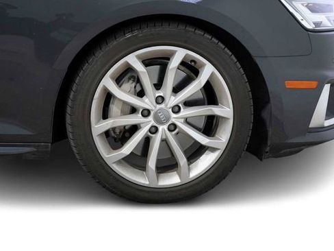 Used 2019 Audi A4 2.0T Premium w/ Convenience Package FWD image 8