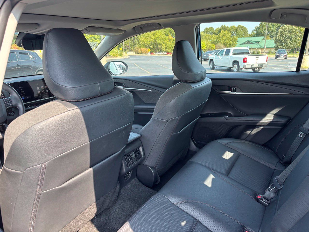 Used 2026 Toyota Camry XLE FWD image 15