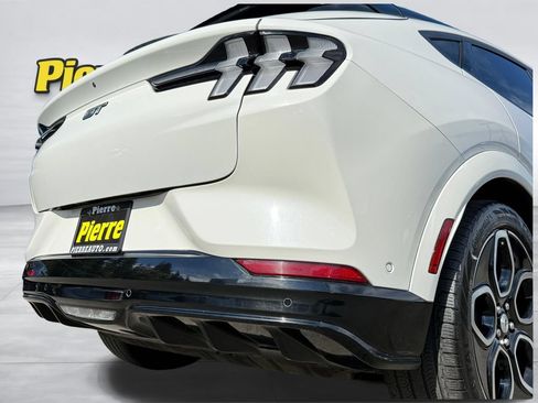 Used 2022 Ford Mustang Mach-E GT AWD/4WD image 34