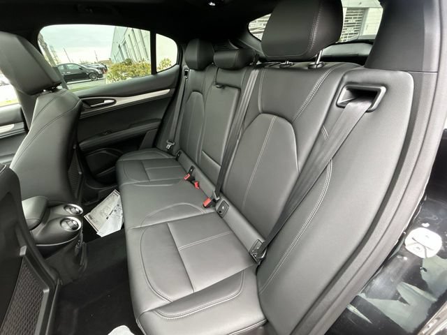 New 2026 Alfa Romeo Stelvio Sprint AWD/4WD image 13