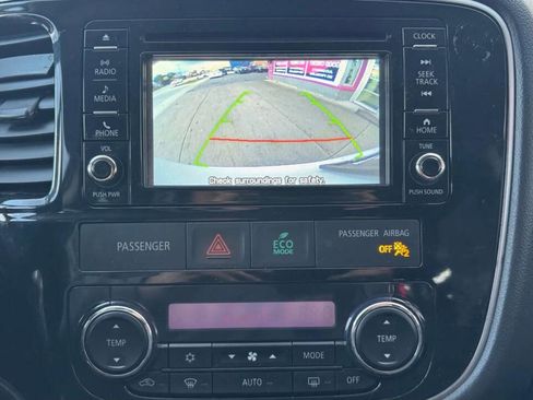 Used 2016 Mitsubishi Outlander SEL image 31