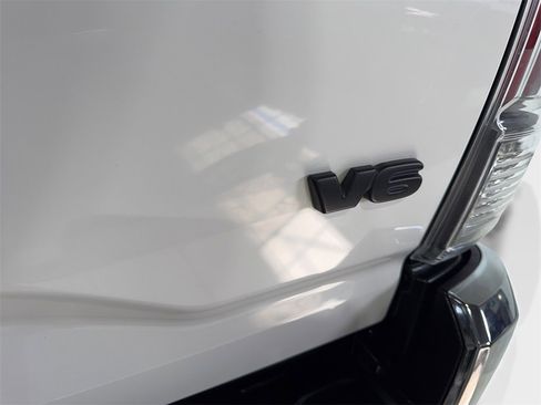 Used 2023 Toyota Tacoma 4x4 Double Cab image 23