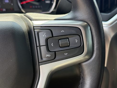 Used 2019 Chevrolet Silverado 1500 LT Trail Boss w/ Convenience Package AWD/4WD image 17
