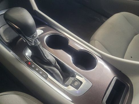 Used 2022 Chevrolet Malibu LT FWD image 26