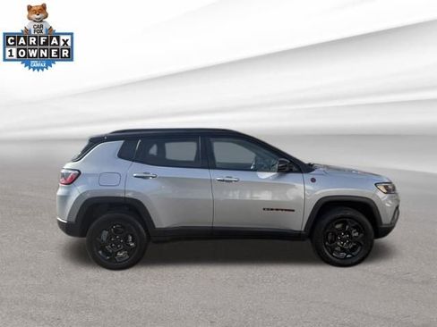Used 2023 Jeep Compass Trailhawk image 4