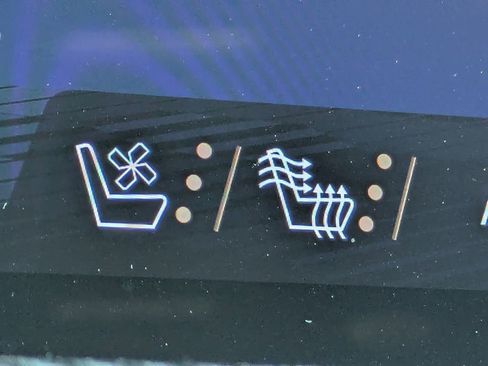 New 2026 Chevrolet Traverse High Country image 23