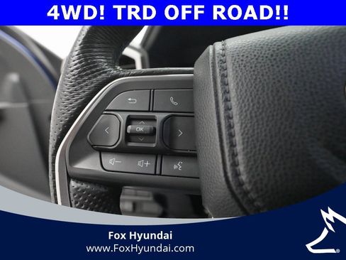 Used 2024 Toyota Tacoma TRD Off-Road image 17