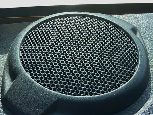 Used 2015 Jeep Wrangler Unlimited Sahara w/ Connectivity Group image 21