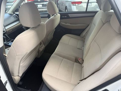 Used 2018 Subaru Outback 2.5i Premium AWD/4WD image 16