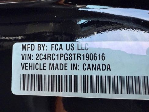 New 2026 Chrysler Pacifica Pinnacle w/ Trailer Tow Group FWD image 31