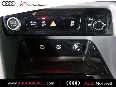 Certified 2025 Audi Q5 Premium w/ 19" Wheel Package image 5