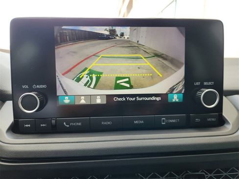 Used 2025 Honda Accord SE image 17