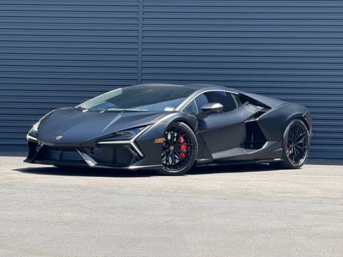 Used 2024 Lamborghini Revuelto AWD/4WD image 2