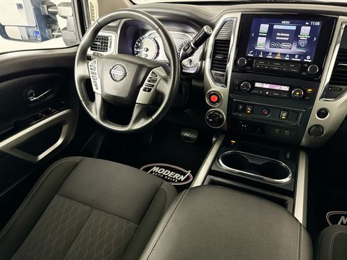 Used 2020 Nissan Titan SV w/ SV Convenience Package AWD/4WD image 27